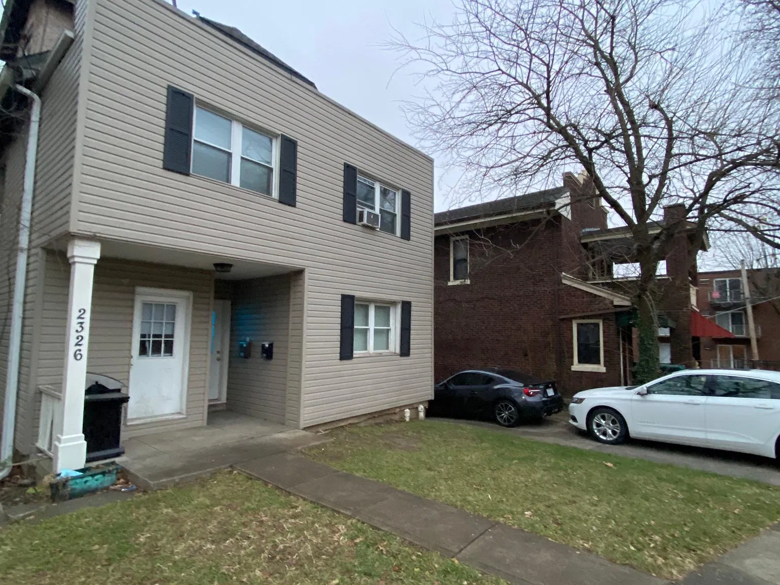 6 bed, 1706 sqft, $3,900 — Photo 2