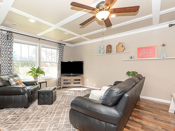 2nd image of 6634 Bela Ave