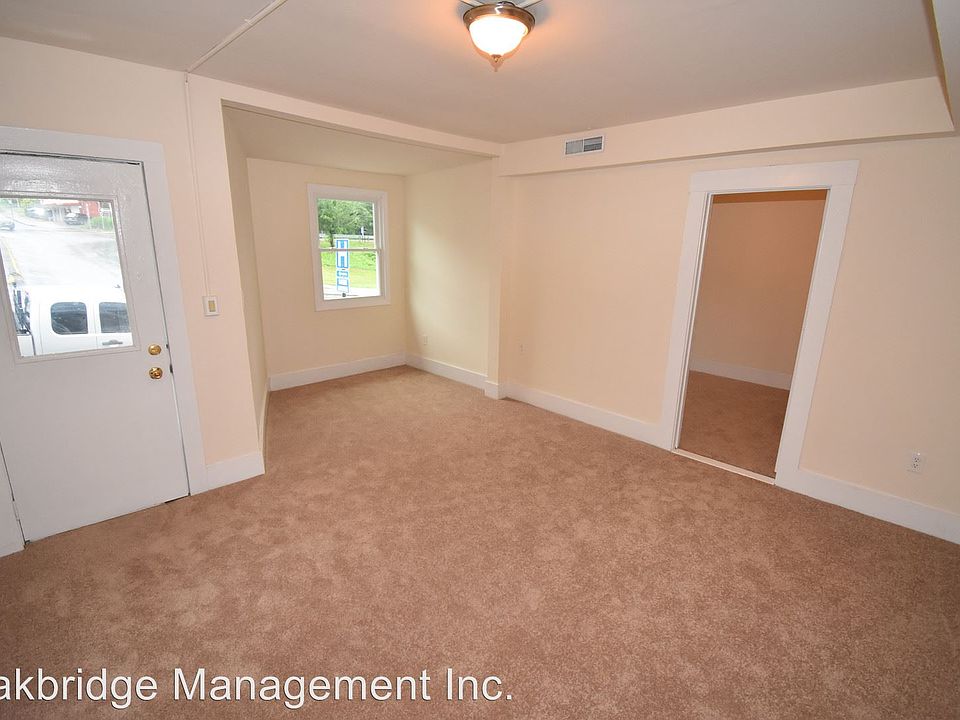 2nd image of 219 Howe Ave APT 1L