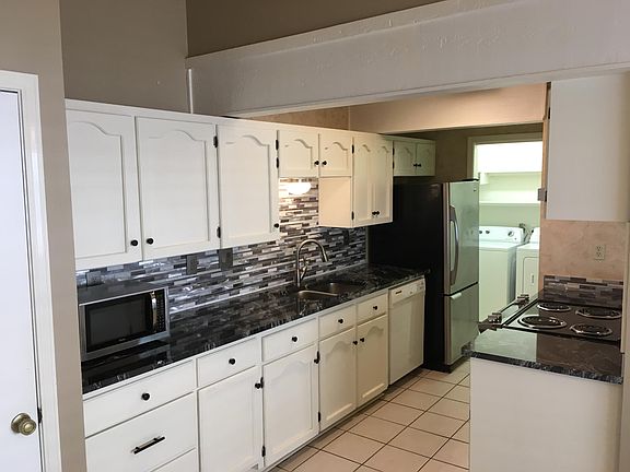 4th image of 101 Wadsworth Dr #B