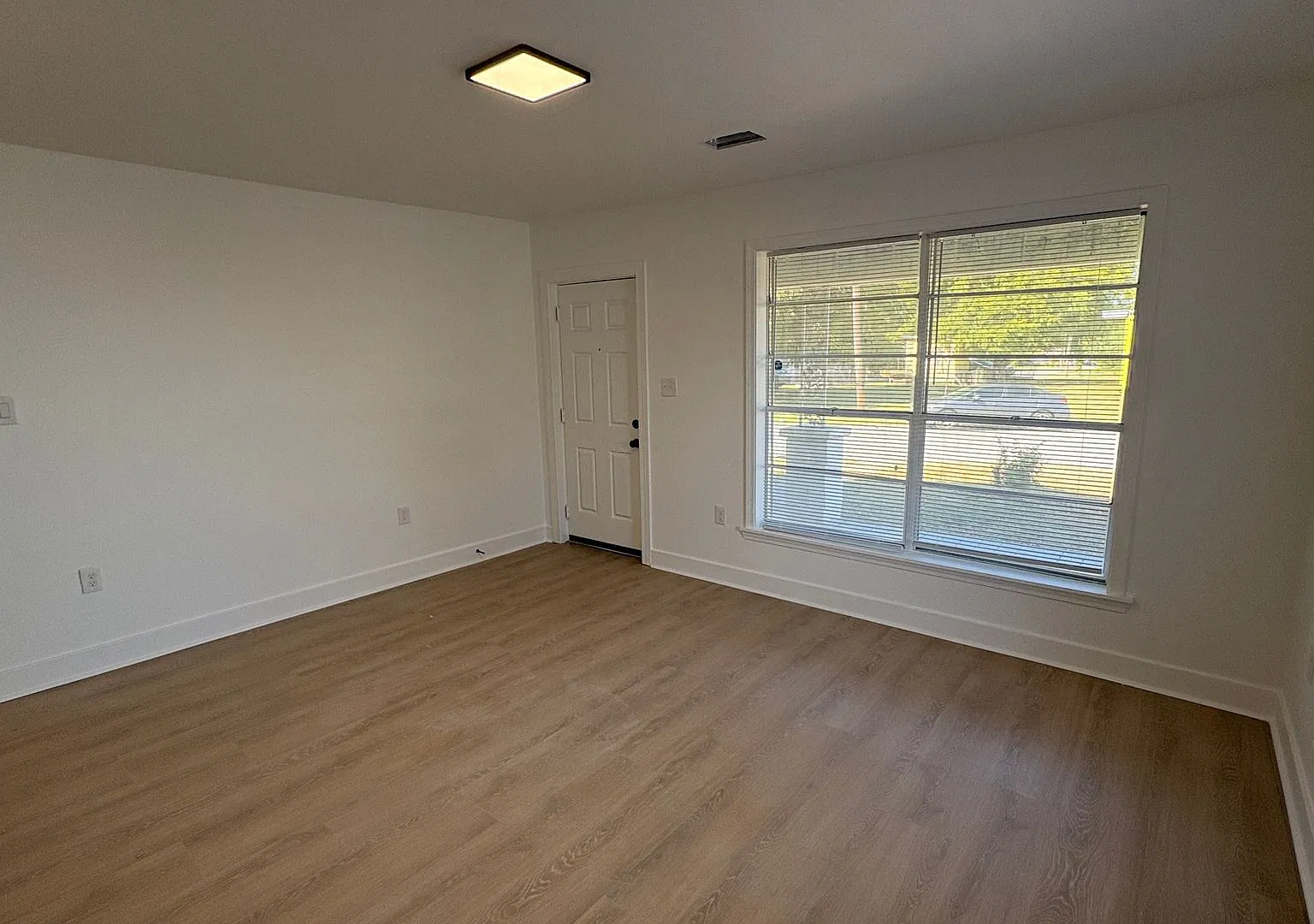 Fully renovated 3 bedroom, 2 bath house in NLR — Photo 4