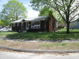 23 Crestlan Cir, Worcester, MA 01604