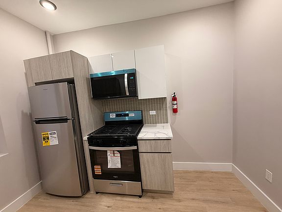 3rd image of 5008 Palisade Ave #51E