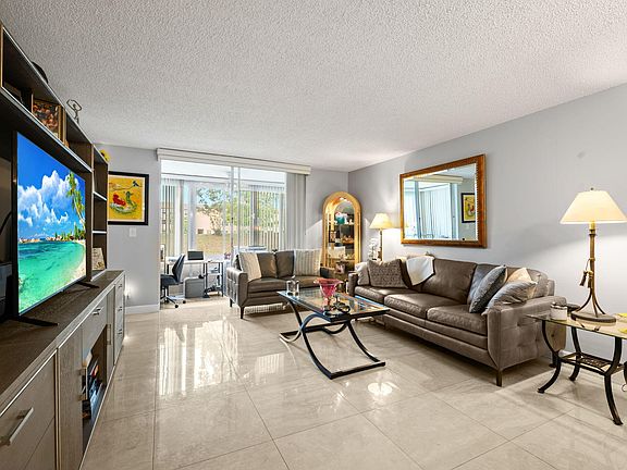 3rd image of 9330 Sunrise Lakes Boulevard #104