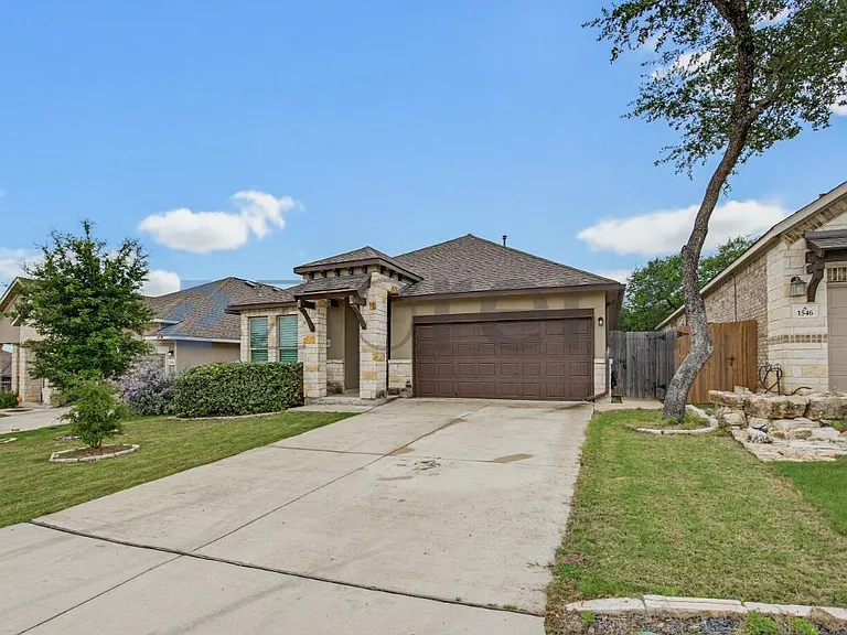 1550 Dundee Park — Photo 4