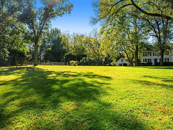 5th image of 1870 Hunter Mill Rd