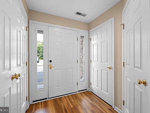 2nd image of 22 Pier Point Dr