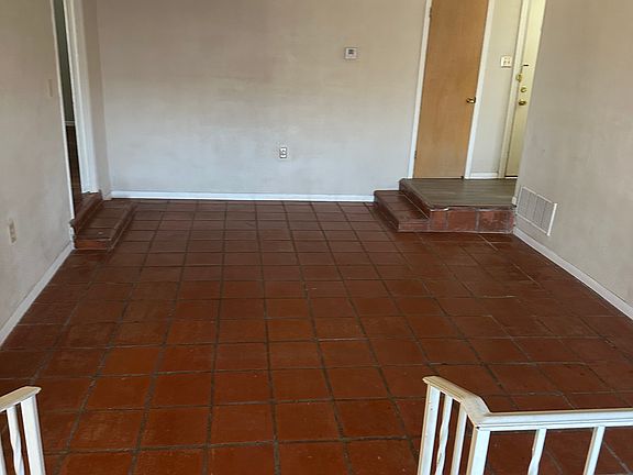 5th image of 982 Washington Blvd #2B2B