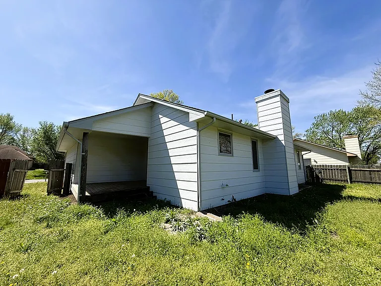 13932 E Lockmoor Cir — Photo 18