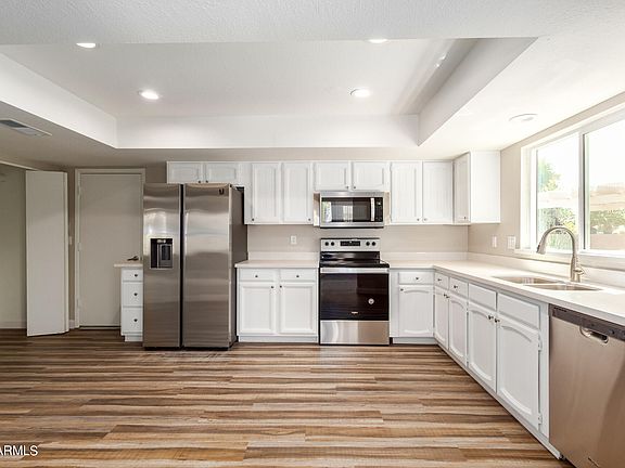 3rd image of 901 Leisure World