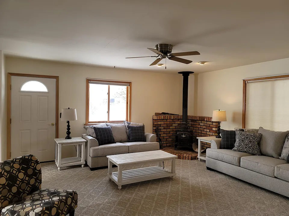 600 Ponderosa Dr