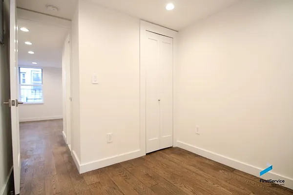 Rented by FirstService Realty (legacy) | media 27