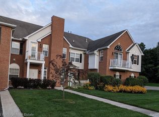 578 Olde English Cir, Howell, MI 48855