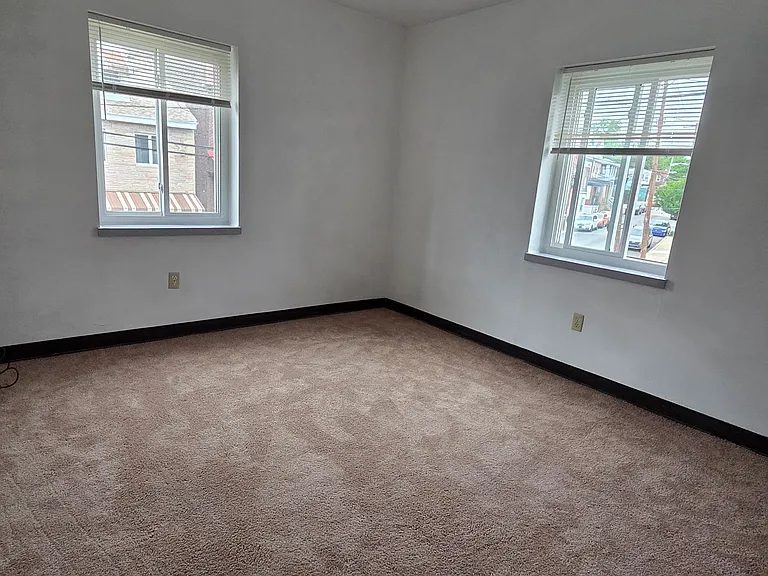 155 Pearl St — Photo 13