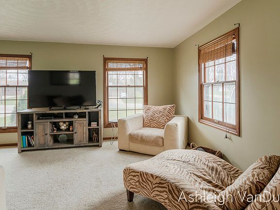 5th image of 1731 Clearbrook St SE