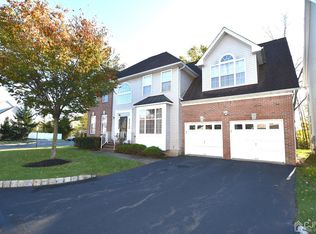 1302 Juniper Ct, North Brunswick, NJ 08902