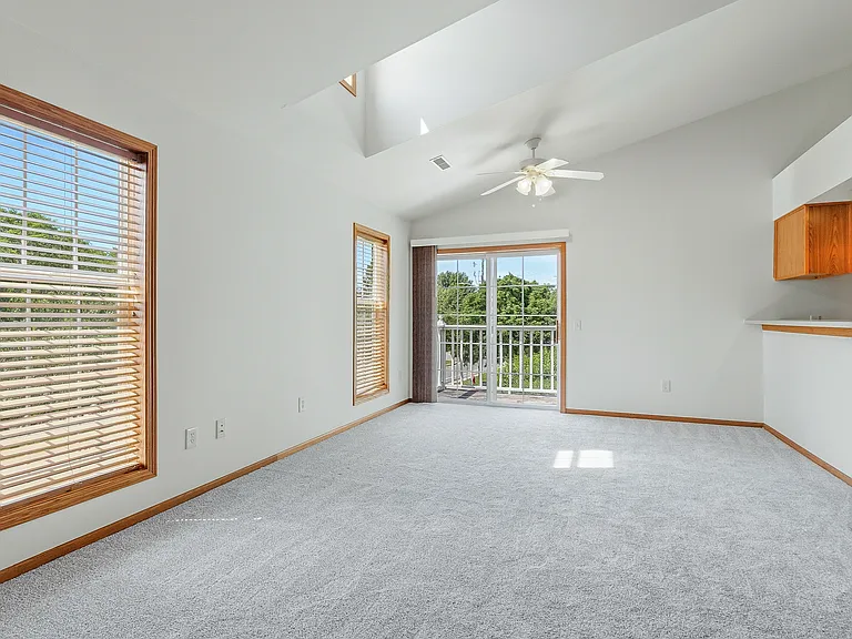 3509 Maple Grove Dr #3 — Photo 7