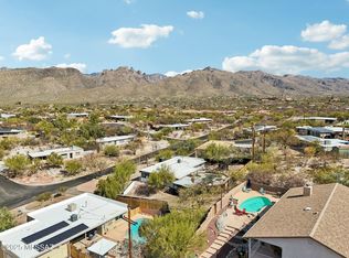 8900 E Driftwood Trl, Tucson, AZ 85749