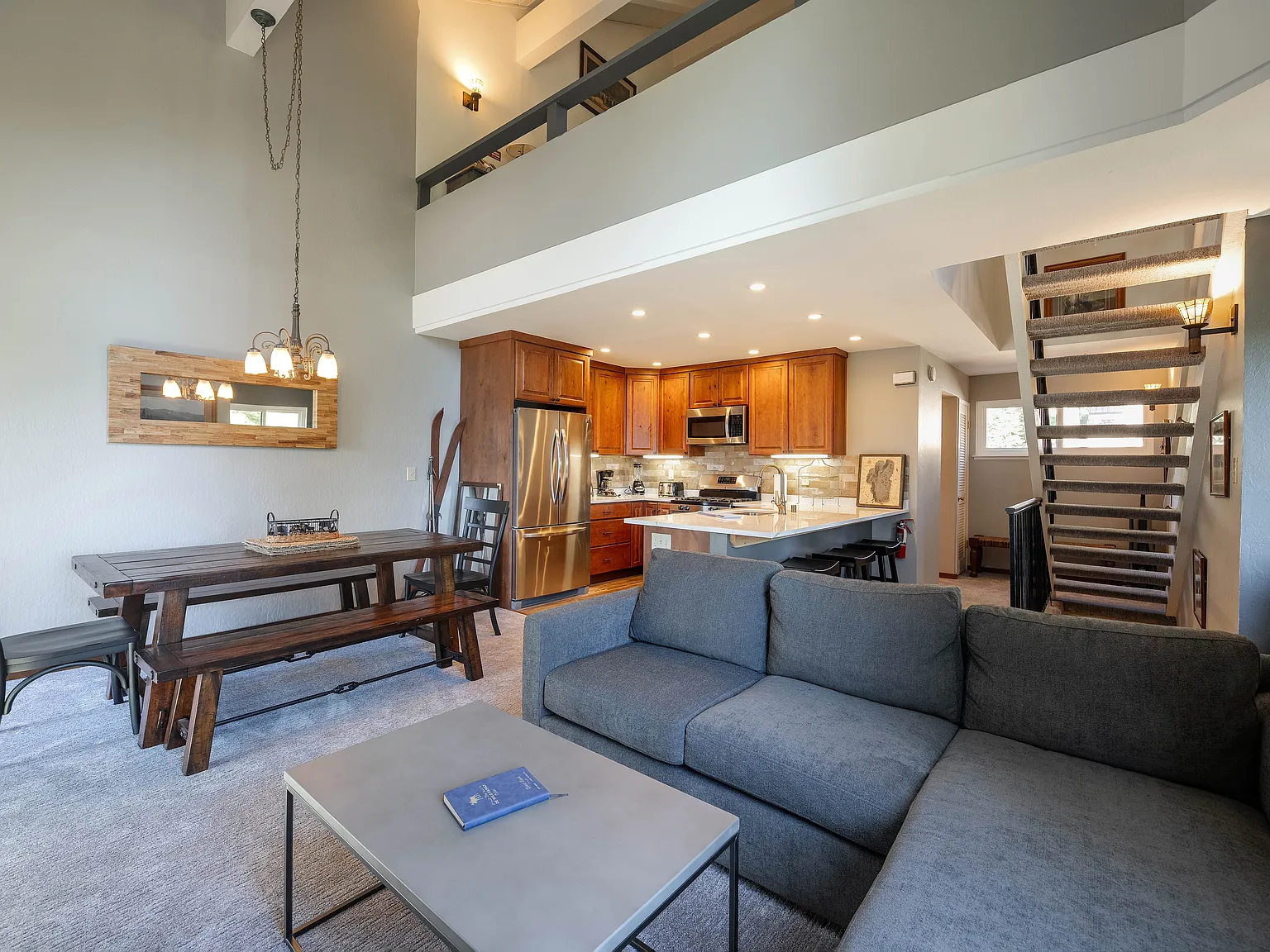 3 bed, 1381 sqft, $3,200 — Photo 3