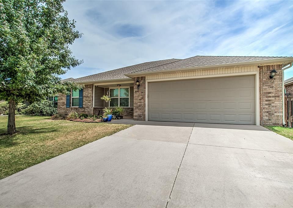 1st image of 2900 Sun Berry Way