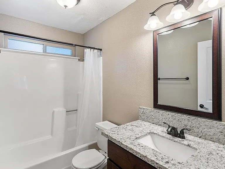 12837 Northwoods Blvd — Photo 10