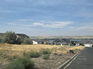 1660 Hayes St, Umatilla, OR 97882