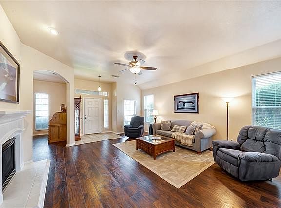5th image of 2705 Flint Rock Dr