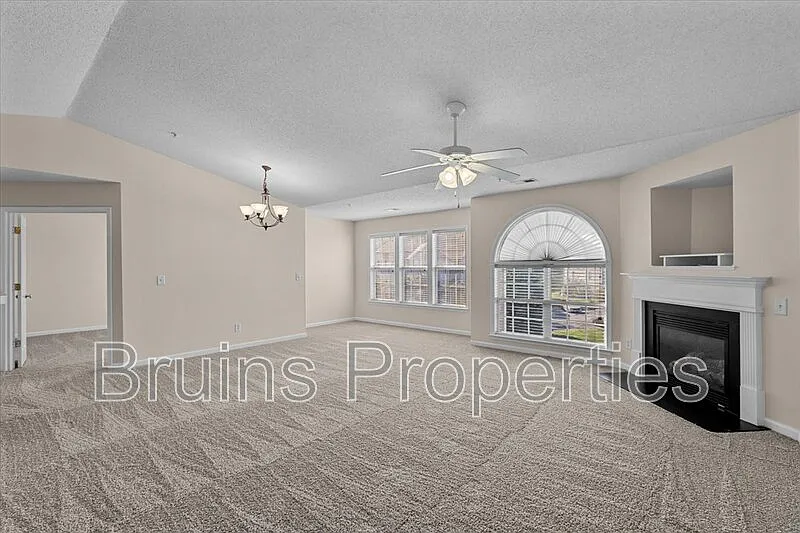 6117 Hedgecock Cir #3D