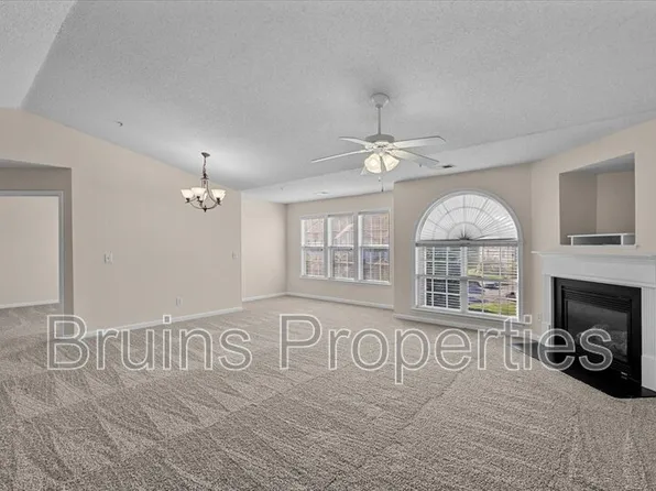 6117 Hedgecock Cir APT 3D, High Pt, NC 27265
