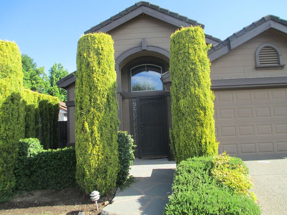 2nd image of 217 Rochelle Ct