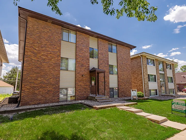 1327 D St #6 — Photo 18
