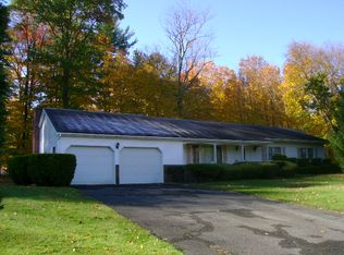 10 Keystone Cmns, Ballston Lake, NY 12019