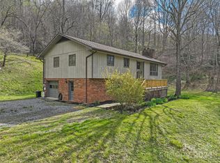 100 Jasper Lea Dr, Sylva, NC 28779