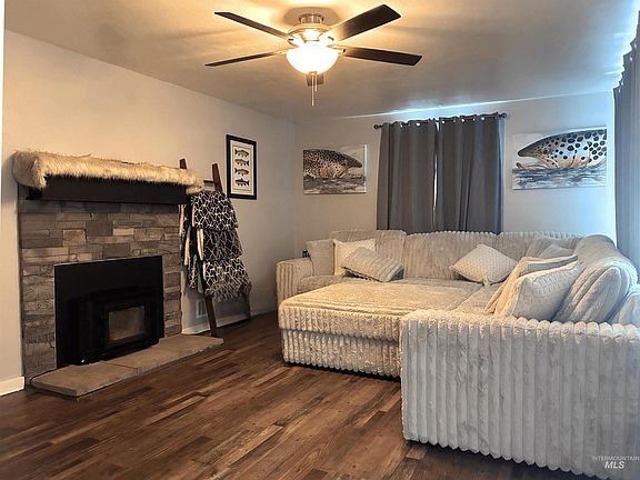 5th image of 1013 Eden Rd