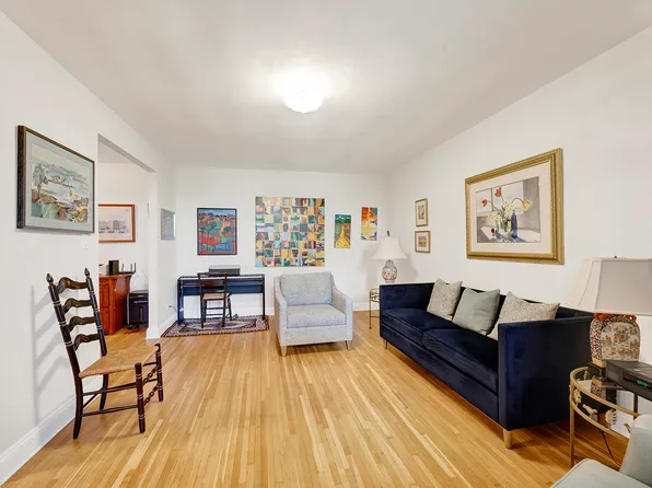 9707 Fourth Avenue 4F image 3 of 21