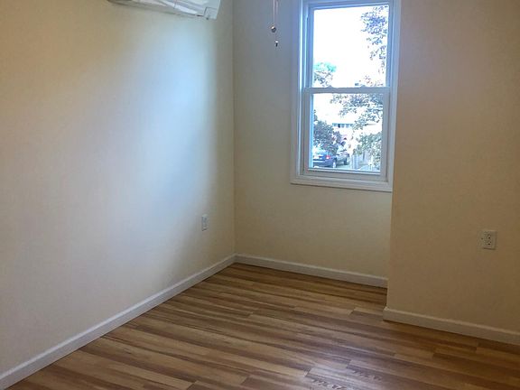 3rd image of 171 Schiller St #203