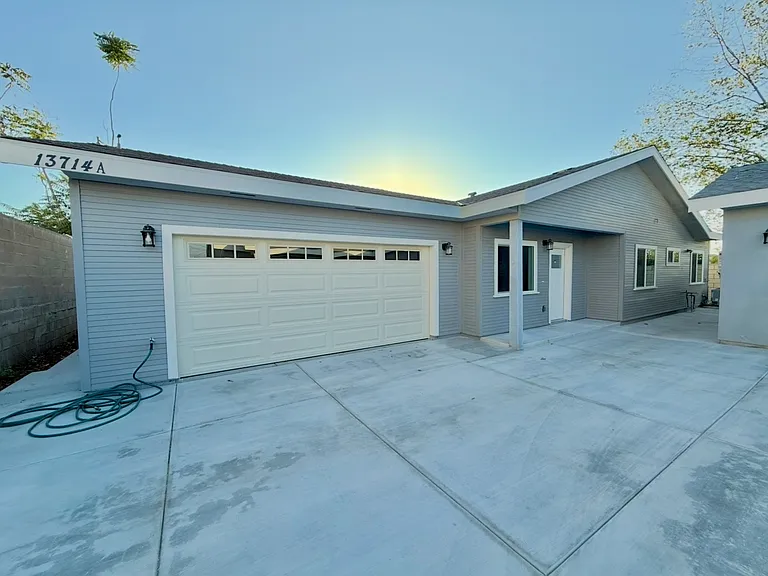 13714 Kenmore Ave #A — Photo 1