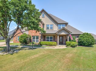 13905 E 88th Ct N, Owasso, OK 74055