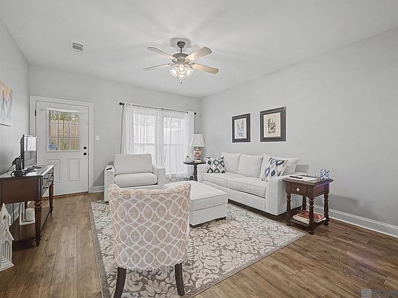 4th image of 9900 Country Club Dr #9A