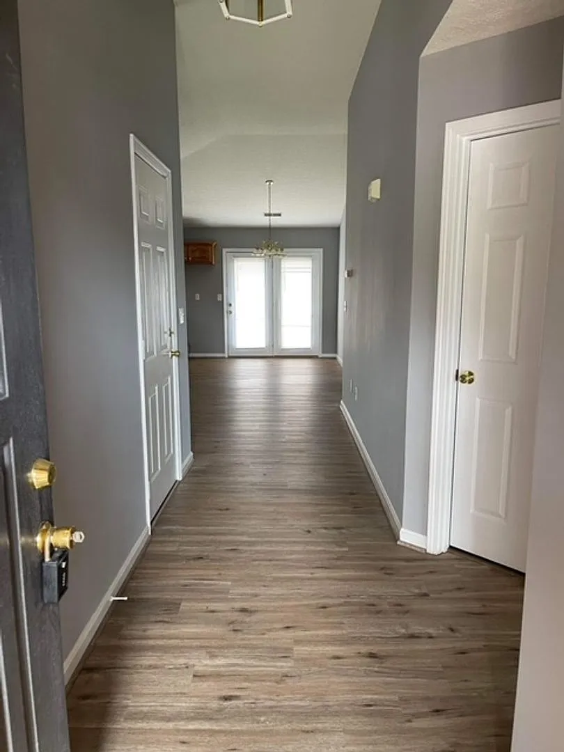 Make This Beautiful 2 Bed, 2 Full Bath Your New Home 104-A Cottage Circle, Elizabethtown — Photo 2