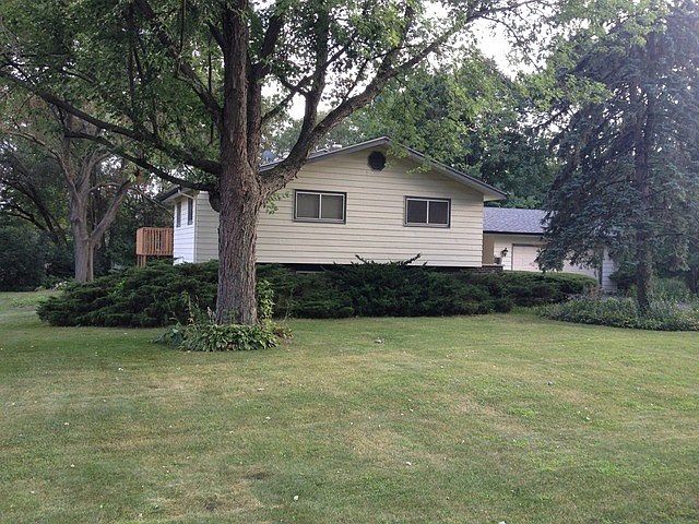 1st image of 28W117 Plainview Dr