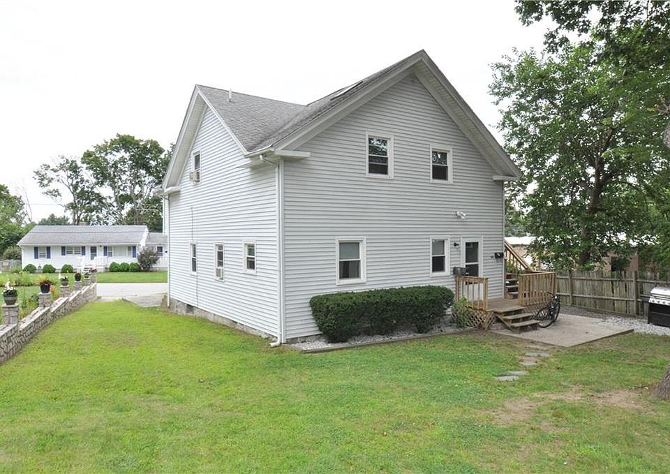 1st image of 140 Mayfield Ave