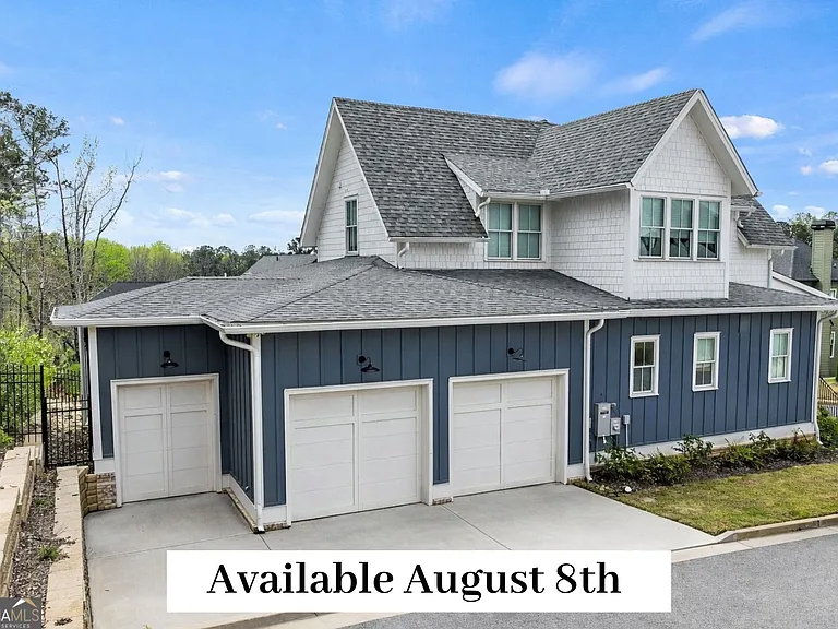 1150 Blair Ln — Photo 4