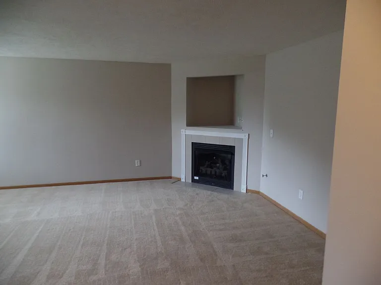 9174 Walker Park Dr — Photo 6
