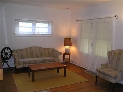 4th image of 2304 Fauver Ave