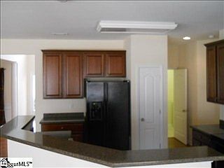 4th image of 200 Reinhardt Dr