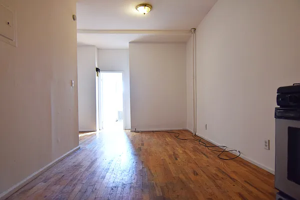 Rented by Coda Real Estate NYC | media 27