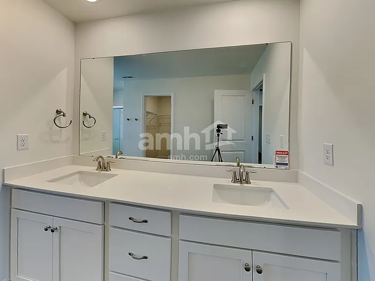 3472 Lincoln Heights Ln — Photo 10