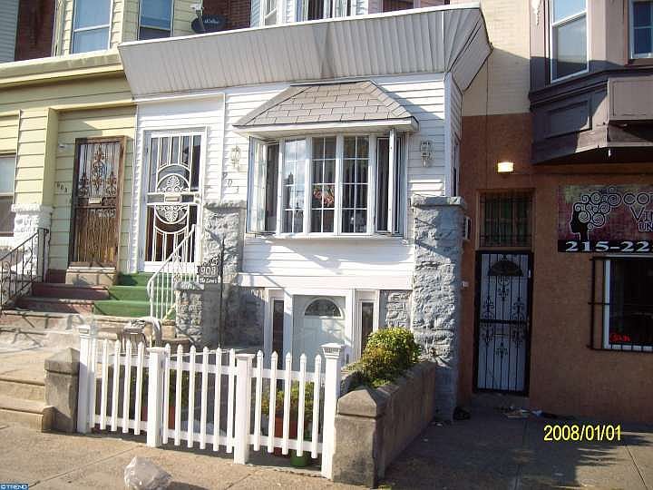 1st image of 903 W Erie Ave