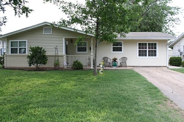 1st image of 3017 S 28th St